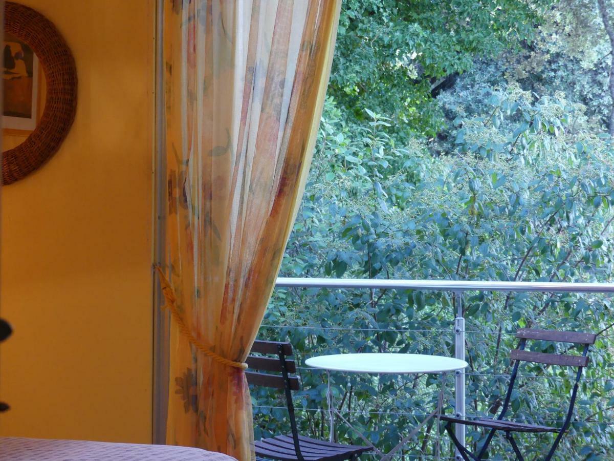 Les 3 Saisons Bed & Breakfast Кюкюрон Екстериор снимка