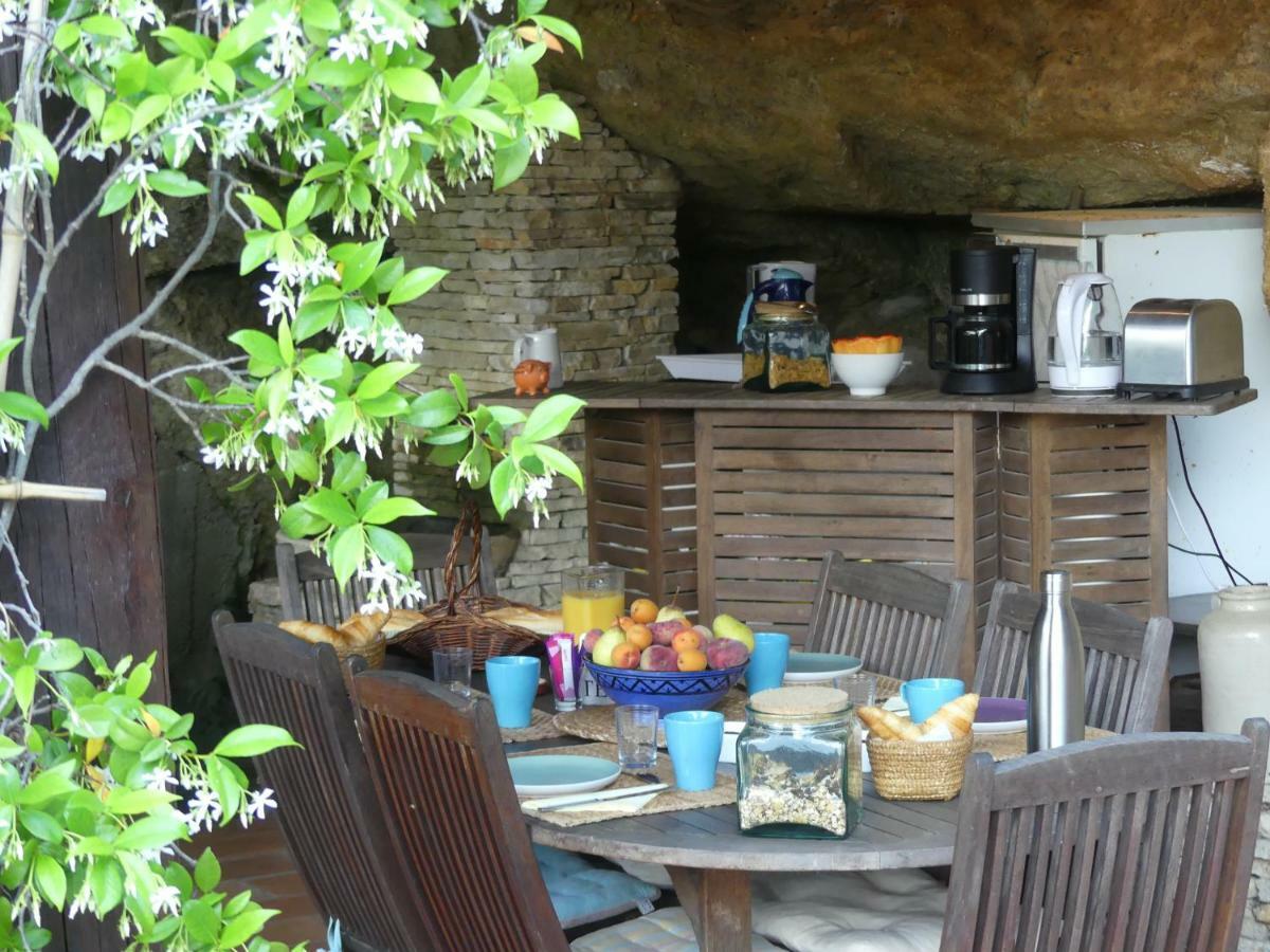 Les 3 Saisons Bed & Breakfast Кюкюрон Екстериор снимка